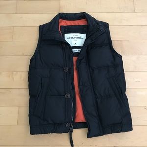 Boys Puffer Vest size Medium
